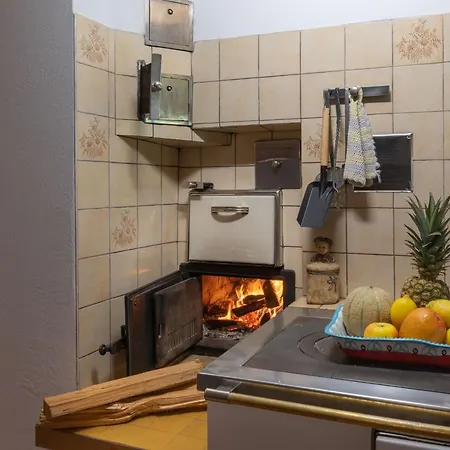 Daire Liebevoll Sanierte In Einem Alten Bregenzerwaelderhaus By Interhome *